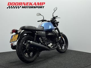 Voertuigafbeelding 14