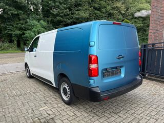 Voertuigafbeelding 3