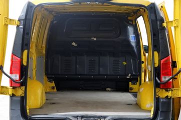 Voertuigafbeelding 4