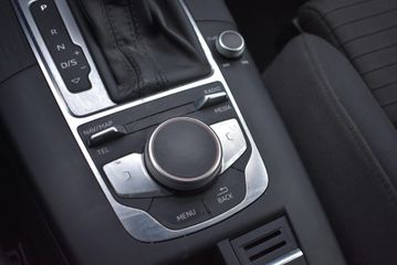 Voertuigafbeelding 19