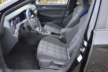 Voertuigafbeelding 3