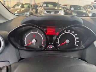 Voertuigafbeelding 8