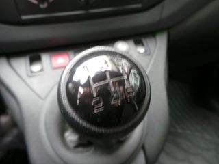 Voertuigafbeelding 12