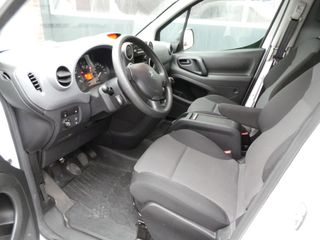 Voertuigafbeelding 6