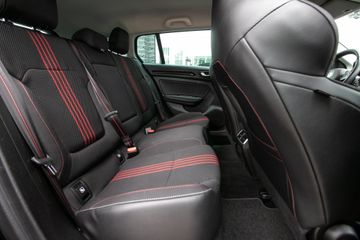 Voertuigafbeelding 6