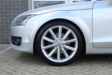 Voertuigafbeelding 28