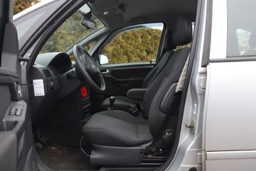 Voertuigafbeelding 2