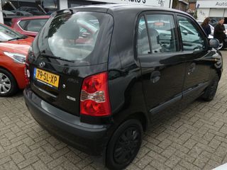 Voertuigafbeelding 6