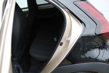 Voertuigafbeelding 9