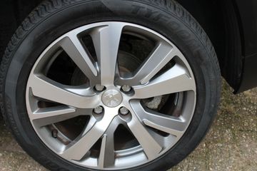 Voertuigafbeelding 9