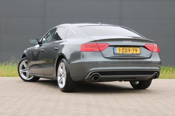 Voertuigafbeelding 2