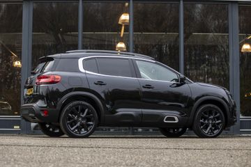 Voertuigafbeelding 4