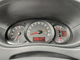 Voertuigafbeelding 12