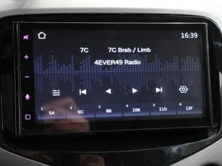 Voertuigafbeelding 12