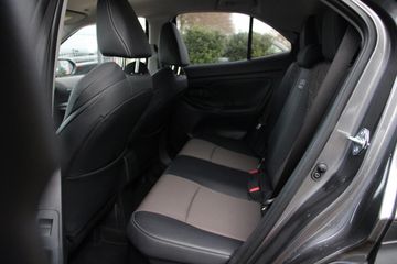 Voertuigafbeelding 10