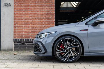 Voertuigafbeelding 7