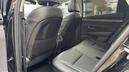 Voertuigafbeelding 12