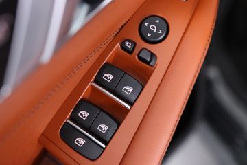 Voertuigafbeelding 37