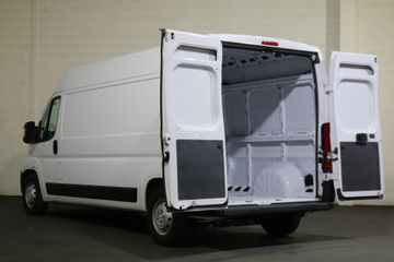 Voertuigafbeelding 9