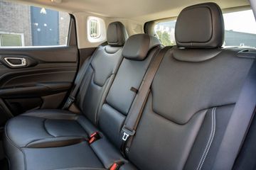 Voertuigafbeelding 12