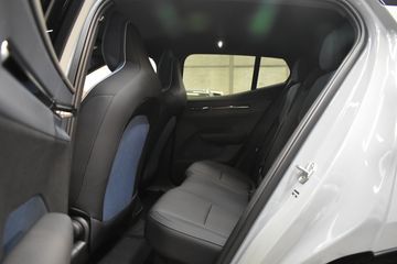 Voertuigafbeelding 31