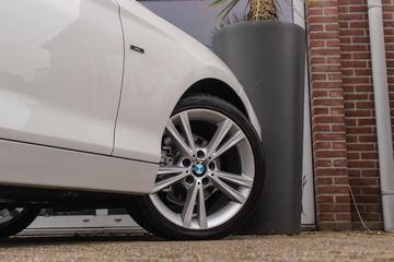 Voertuigafbeelding 44