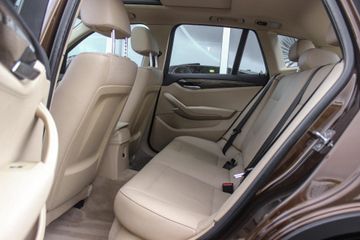 Voertuigafbeelding 18