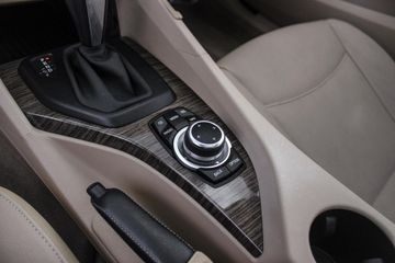 Voertuigafbeelding 27