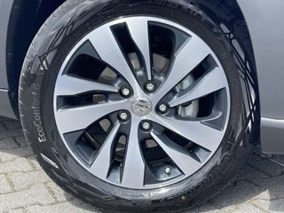 Voertuigafbeelding 6