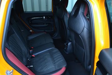 Voertuigafbeelding 12