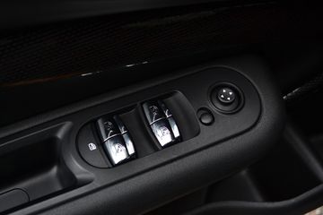 Voertuigafbeelding 42