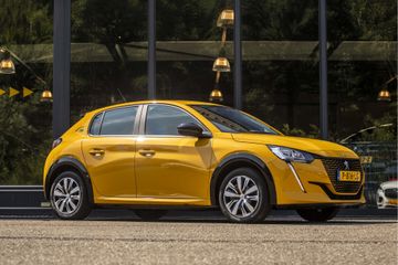 Peugeot e-208 - P-816-LG - Polisa Lease