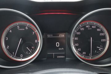 Voertuigafbeelding 6