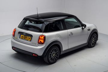 Voertuigafbeelding 12