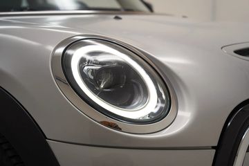 Voertuigafbeelding 32