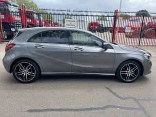 Voertuigafbeelding 4