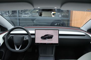 Voertuigafbeelding 4