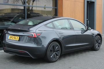 Voertuigafbeelding 8