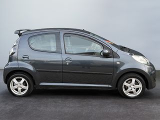 Voertuigafbeelding 5