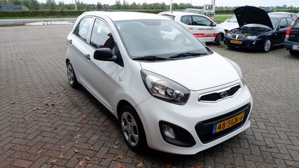 Voertuigafbeelding 4