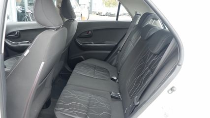 Voertuigafbeelding 7