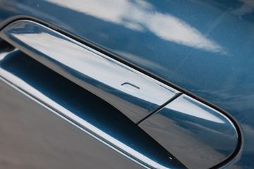 Voertuigafbeelding 8