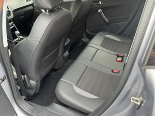 Voertuigafbeelding 38