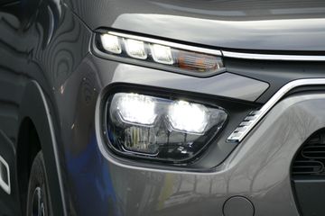 Voertuigafbeelding 7