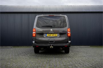 Voertuigafbeelding 8