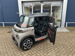 Voertuigafbeelding 8