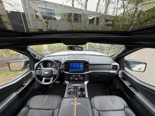 Voertuigafbeelding 6