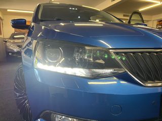 Voertuigafbeelding 19