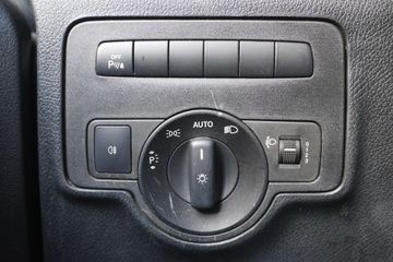 Voertuigafbeelding 17