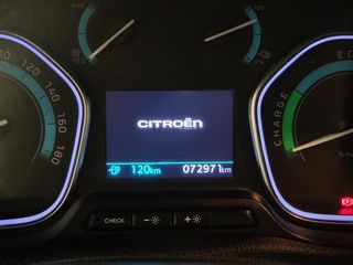 Voertuigafbeelding 8